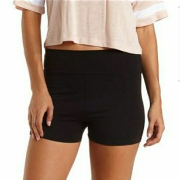 High Waist Biker Spandex Cuffed Shorts - Picture 5 of 6